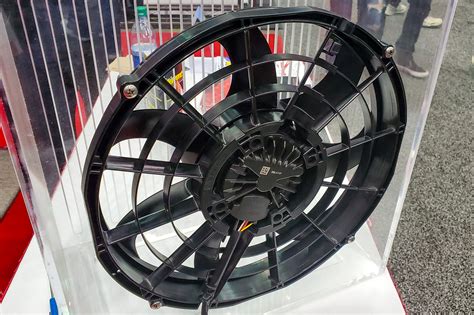 Pri 2019 Spal 14 Inch Brushless Fan Pushes Massive 2400 Cfm