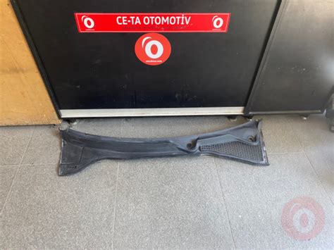 Fiat Egea Ön Cam Izgarasi Çikma Orjinal 1742174 otocikma comda