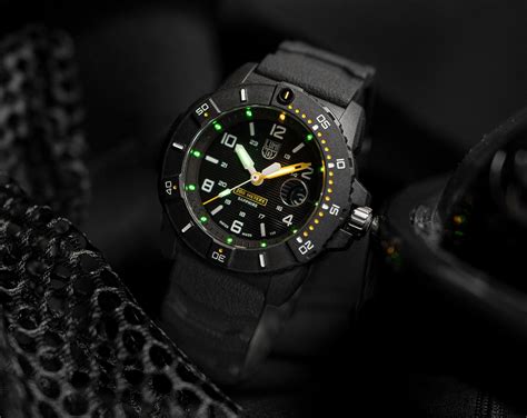 Luminox Original Navy Seal 45 Mm Watch In Black Dial