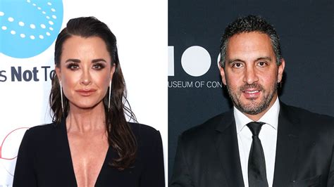 Kyle Richards Explains Cryptic Post Amid Mauricio Umansky Separation