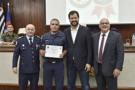 Gmj Anos Confira Fotos Da Formatura Dos Novos Guardas Municipais