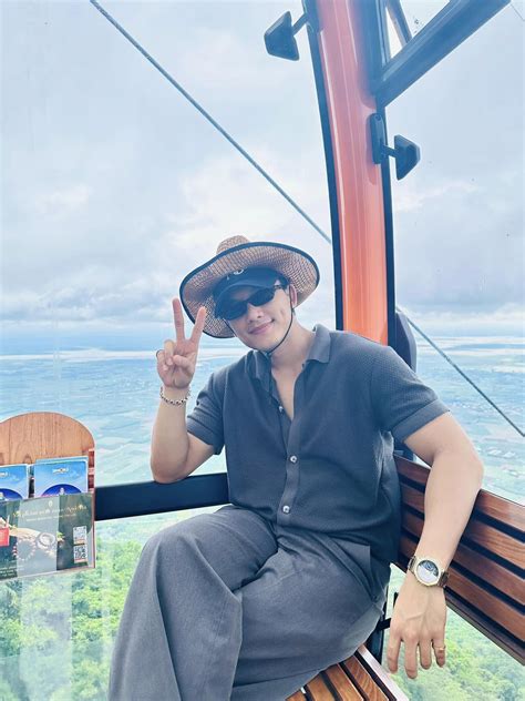 Sao Việt 24 6 Thanh Hằng diện bikini giữa tin đồn bầu bí Chí Trung