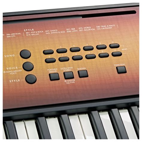 Yamaha PSR E360 Bärbar Keyboard Lönn Gear4music