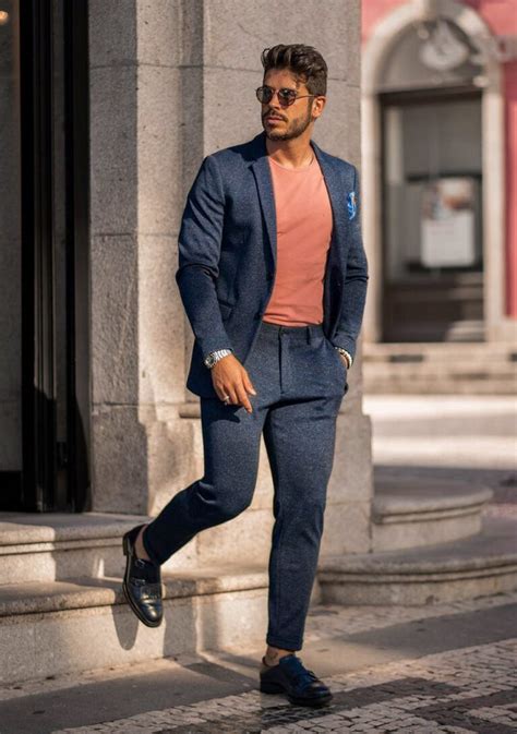 Suit And T Shirt Color Combinations For Men