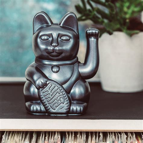 maneki neko lucky cat galaxy phoenix sweets cakery