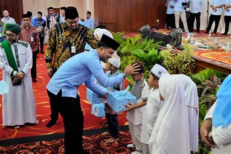 GALERI FOTO Wali Kota Medan Bobby Nasution Menghadiri Pengajian