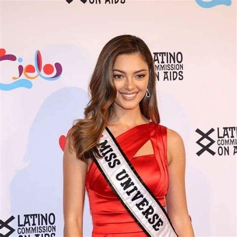 Pin on ფოტოპორტრეტი Demi leigh nel peters Universe Miss