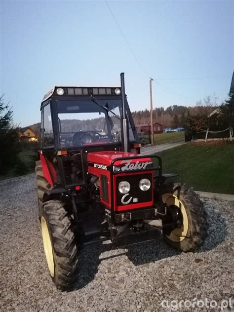 Foto ciągnik Zetor 5245 826658 Galeria rolnicza agrofoto