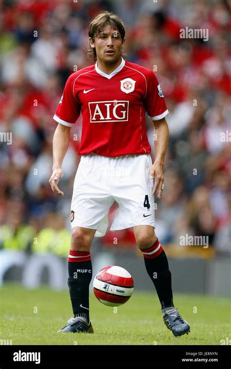 GABRIEL HEINZE MANCHESTER UNITED FC OLD TRAFFORD MANCHESTER ENGLAND 12 ...