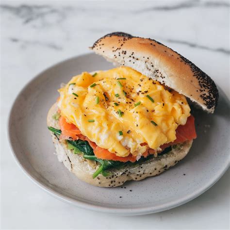 Smoked Salmon Scrambled Egg Bagel Sandwich Chloe Ting Recipes