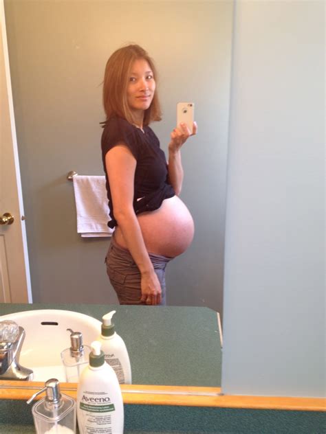 29 weeks pregnant with triplets – The Maternity Gallery