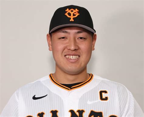 【巨人】岡本和真 これぞ4番の一振り！月間最多8月10本目のhrを記録。3位争い直接対決で快勝｜テレ東スポーツ：テレ東