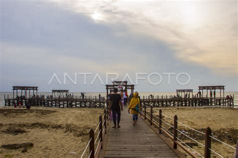 Wisata Pantai Batakan Di Kalsel Antara Foto