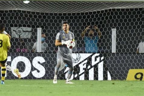 Jo O Paulo O Goleiro Mais Defesas No Paulist O