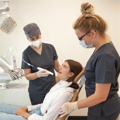 Stomatolog dla całej rodziny SANA CLINIC Dentysta Wrocław