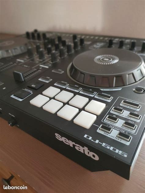 Roland DJ 505 Contrôleur Serato Pro comme neuf Alsace Audiofanzine