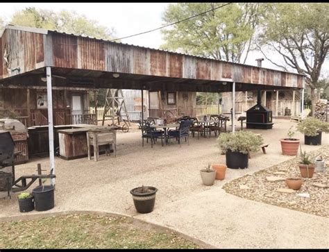 Pin By Melanie Cox On Store In Rustic Outdoor Kitchens Backyard