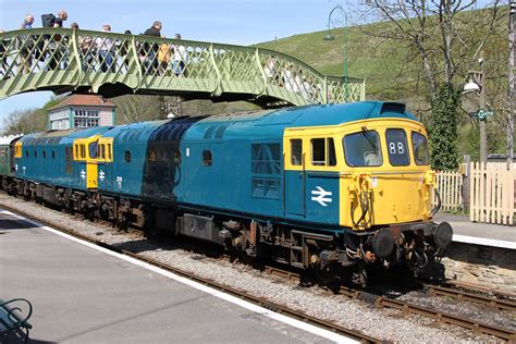 British Rail Class 33 Diesel Locomotives 33111 And 33201 Co… Flickr