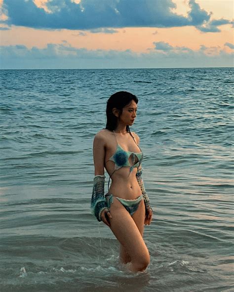 L B Ng M C Bikini Khoe V Ng Eo Thon C Ng Body N Ng B Ng