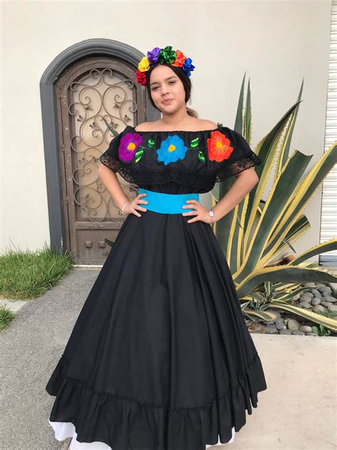 Traditional Mexican Dress From Chiapas R Mexico