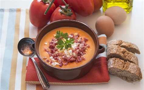 Salmorejo Con Jam N Y Huevo Recetas Dia