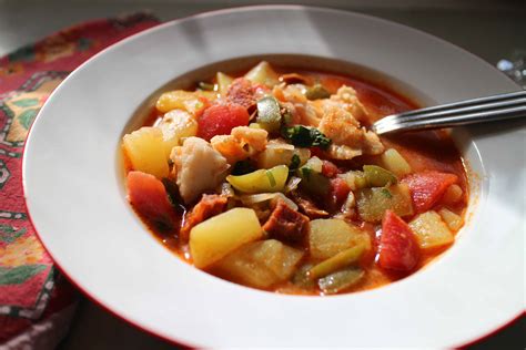 Portuguese Fish Chowder - Easy Portuguese RecipesEasy Portuguese Recipes