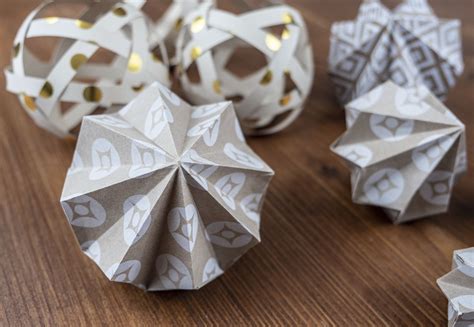 Boules de Noël à faire soi même 25 idées concrètes