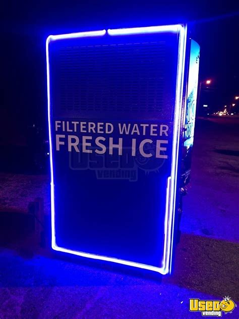 Everest Ice Vx Neon Lighted Bagged Ice And Filtered Water Vending