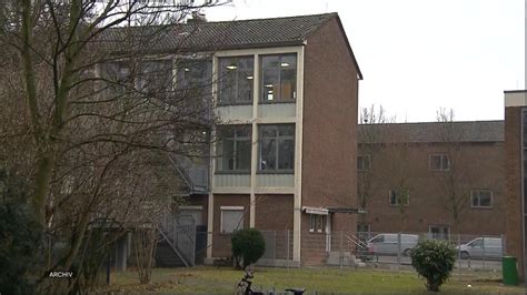 Schulausschuss Schul Scharia Thema Im Nrw Landtag Rtl De