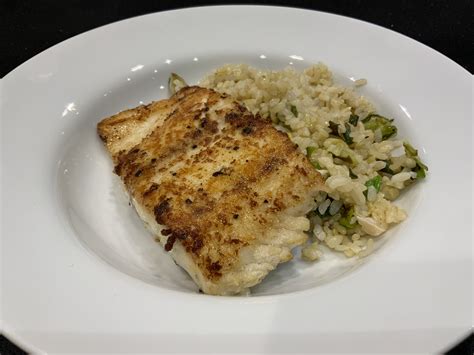 Ginger Crusted Fish Over Vinegar Rice Eat Smart Move More Weigh Less