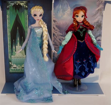 Snow Queen Elsa And Snow Gear Anna Limited Edition 17 Dolls Side By