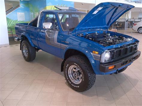 1980 Toyota Pickup - Information and photos - MOMENTcar