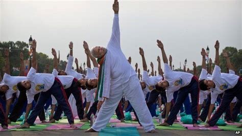 India Yoga Pm Narendra Modi Leads Thousands In Celebration Bbc News