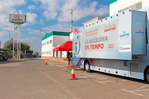 Fundación Primaflor Recibe La Visita De “la Máquina Del Tiempo” Una