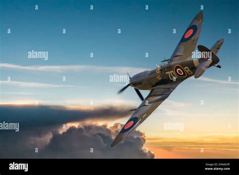 The Legendary and Iconic WWII Supermarine Spitfire Stock Photo - Alamy