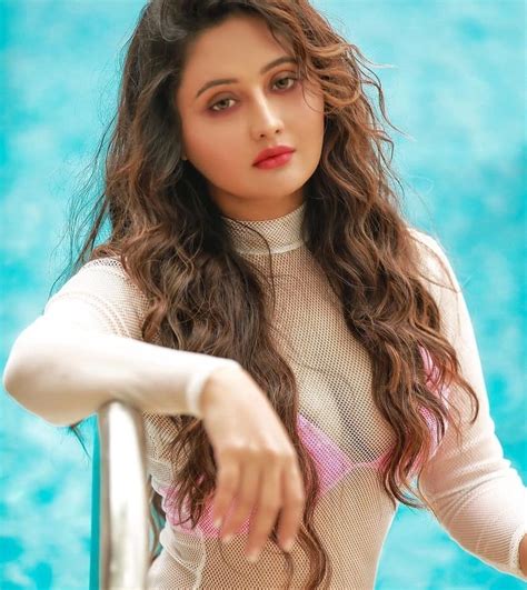 15 Photos Of Rashami Desai One Of The Most Gorgeous TV Actress