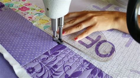 Machine Quilting a Simple Modern Border by Natalia Bonner - YouTube