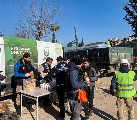 EHA MEDYA on Twitter Acil yardım araçları ile deprem bölgesinde olan