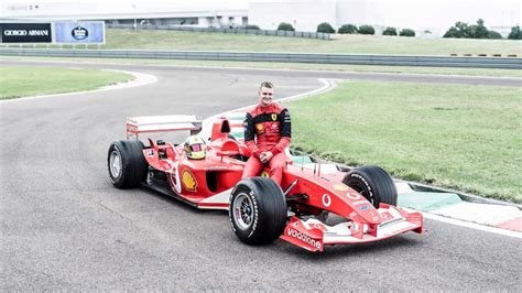 Se subastó la Ferrari de Michael Schumacher y se convirtió en el auto