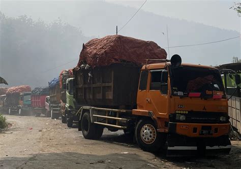 Sampah Yang Belum Diangkut Di Kota Bandung Ada Ribu Ton