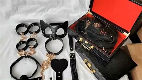 Handcuffs Whip Nipple Clamps Leather Erotic Sex Toys Sm Sex Toy Kit Bondage Restraint Set