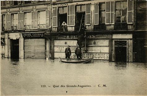 Paris Quai des Grands Augustins Inondations 1910 à Paris