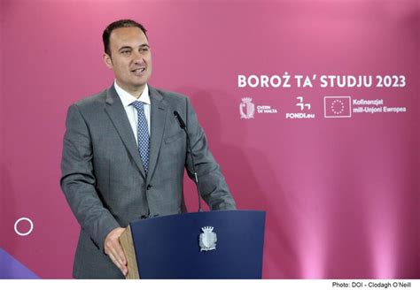 Jinfetħu 7 skemi ta boroż ta studju binvestiment ta 5 miljun ONE