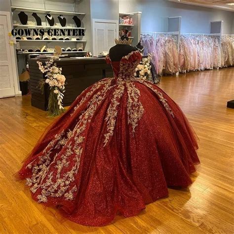 Pin By Amy On Quinsañera Quince Dresses Burgundy Quinceanera Dresses Gold Quince Dresses