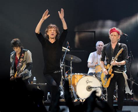 The Rolling Stones Estrena Primer Tema Inédito En Siete Años Living In A Ghost Town Radio