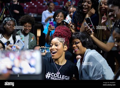 Keke Palmer Greets Fans Ahead Of An Event With Michelle Obama To