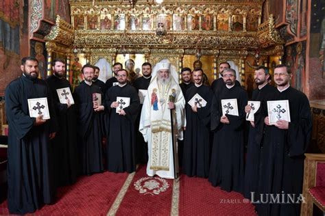 Patriarhul Daniel A Hirotesit Ntru Duhovnic Mai Mul I Preo I Cunoscu I