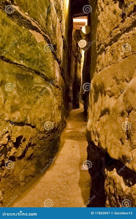 The Tunnel of the Western Wall Stock Image - Image of house, jewish ...