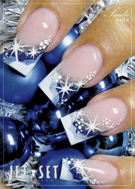 50 Festive Christmas Nail Art Designs