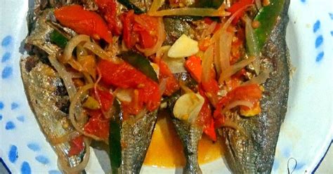 Resep Kembung Goreng Tumis Tomat Oleh Nyanyah Cookpad